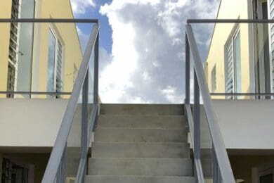Easy Aluminum Glass Deck Railing System – Kralendijk, Netherlands