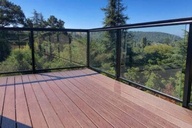 Black Solid Glass Railing – San Rafael, TX