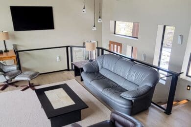 Black Solid Glass Railing – Sisters, OR
