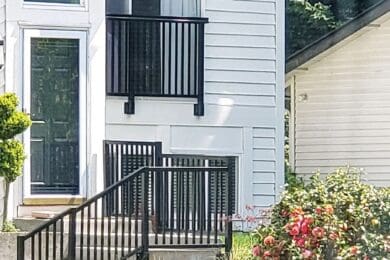 Black Aluminum Picket Railing – Redmond, WA