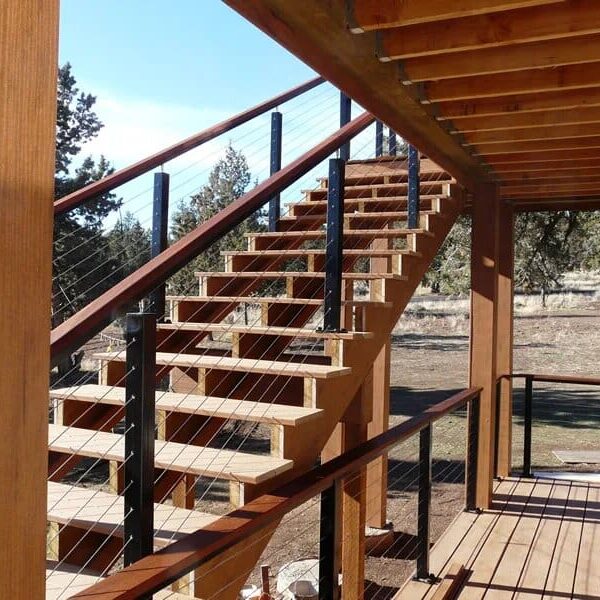 Black-Aluminum-Post-P2P-WoodRail-OR-1